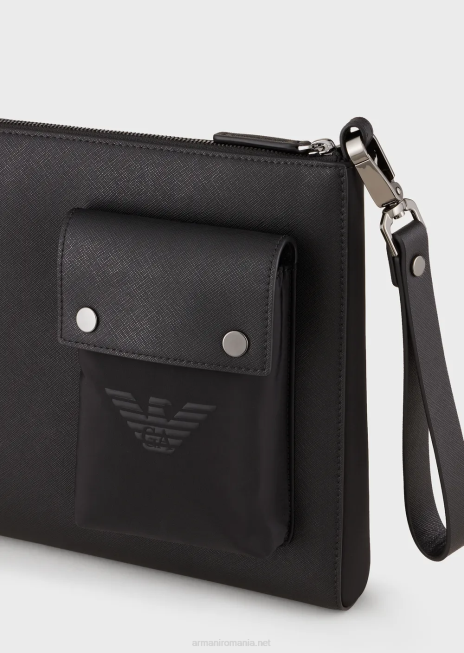 bărbați R802G2219 husă din piele regenerată cu imprimeu saffiano Armani negru