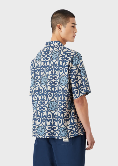 bărbați R802G1076 cămașă cu mânecă scurtă din muselină organică din colecția sustenabilă, cu imprimeu peste tot Armani model