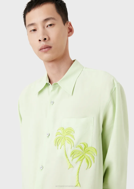 bărbați R802G1089 cămașă din modal cu finisaj neted, cu plasture de palmier Armani verde deschis