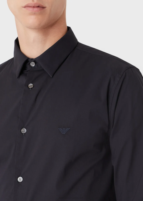 bărbați R802G1103 cămașă elastică din amestec de nailon cu vultur brodat Armani albastru miezul nopții