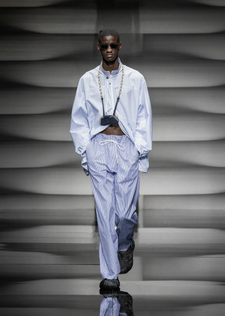 bărbați R802G1115 jachetă cămașă cu fermoar complet din popelin în dungi, cu logo și imprimeu siren Armani azur