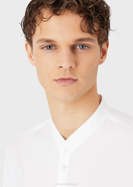 bărbați R802G1143 Cămașă modernă din satin elastic, cu guler guru Armani alb