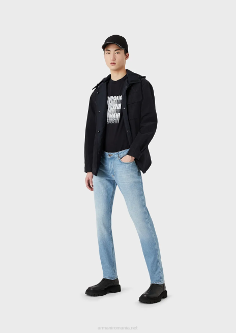 bărbați R802G1157 Blugi j06 slim-fit din denim stretch cu aspect vintage Armani albastru deschis