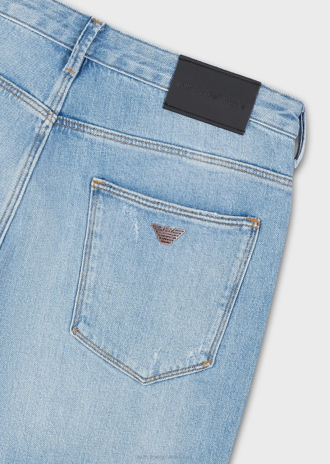 bărbați R802G1157 Blugi j06 slim-fit din denim stretch cu aspect vintage Armani albastru deschis