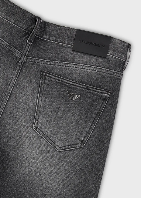 bărbați R802G1174 Blugi j16 slim-fit, spălați cu pietre, cu aspect vintage, din denim Armani gri