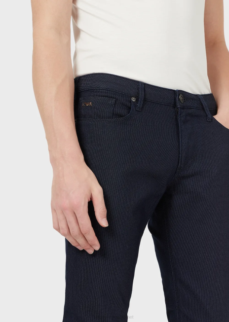 bărbați R802G1189 Pantaloni j06 slim-fit, vopsiți în fire, din amestec de bumbac Armani albastru