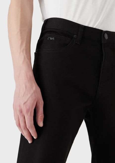 bărbați R802G1212 Blugi din twill din denim confortabil j21, cu fiti regulate Armani negru