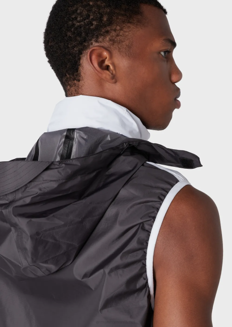 bărbați R802G1308 jachetă puf fără mâneci cu fermoar complet din nailon reciclat matlasat, hidrofugă Armani alb