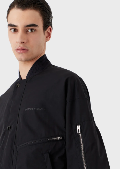 bărbați R802G1318 bluzon hidrofug din nailon ușor ondulat Armani albastru marin