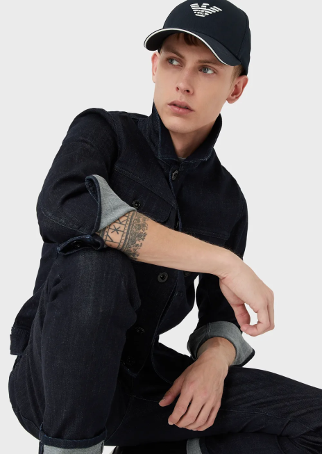 bărbați R802G1327 jachetă din denim cu plasture cu logo Armani albastru marin