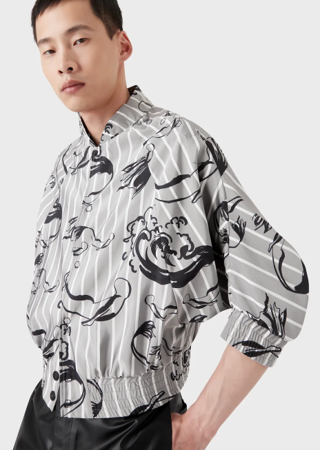 bărbați R802G1344 bluză cu mânecă scurtă din material tehnic în dungi cu imprimeu sirenă Armani