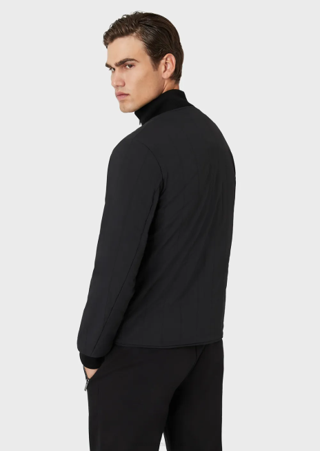 bărbați R802G1360 bluză reversibilă din nailon matlasat și tricot, cu plasture cu logo Armani negru