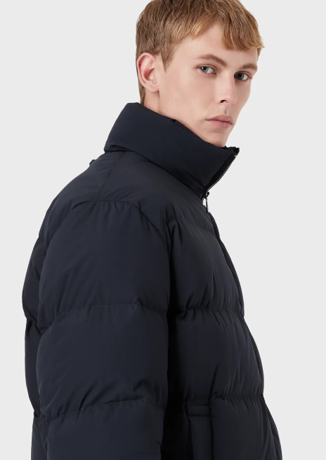 bărbați R802G1366 jachetă pufă supradimensionată, matlasată din nailon, cu fermoar complet Armani