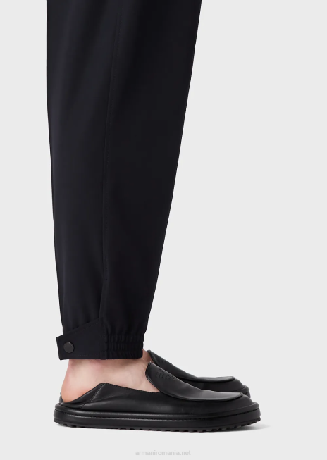 bărbați R802G1370 pantaloni de jogging din nailon tehnic striat în două direcții Armani albastru marin