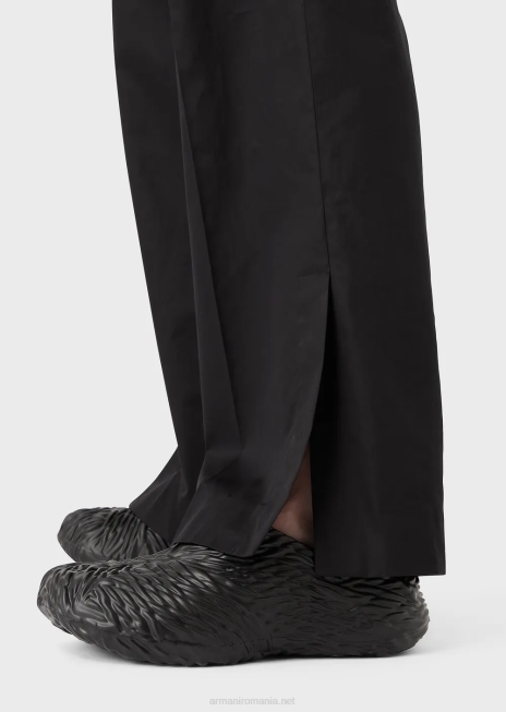 bărbați R802G1458 pantaloni chino ușoare din bumbac-satin Armani negru