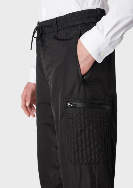 bărbați R802G1480 pantaloni din nailon tehnic mat reciclat Armani negru