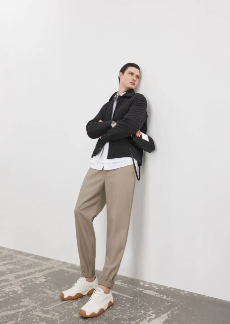 bărbați R802G1484 pantaloni din amestec de lână ripstop cu manșete elastice la glezne Armani gri porumbel