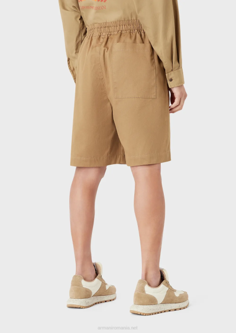 bărbați R802G1520 colecție sustenabilă pantaloni scurți supradimensionați din twill organic cu șnur Armani cămilă