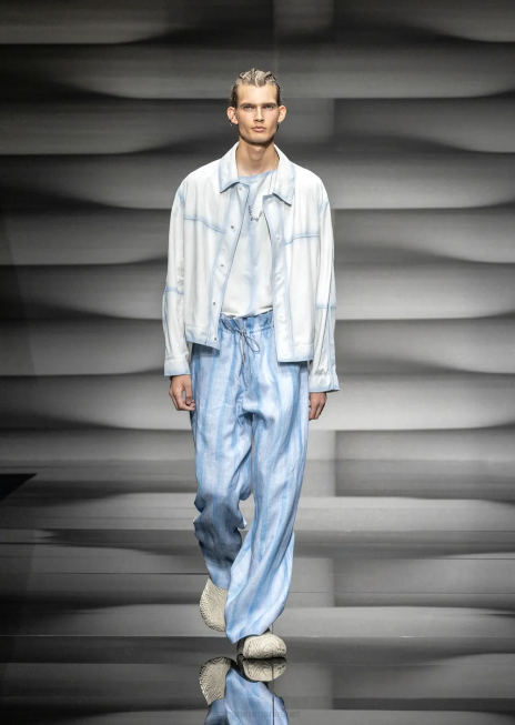 bărbați R802G1294 Top ușor de piele de capră din piele de căprioară, cu efect de gradient lucrat manual Armani gheaţă