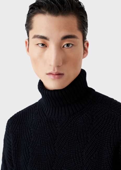 bărbați R802G1243 Decolteu englezesc tricot în coastă într-un amestec de lână virgină Armani albastru marin