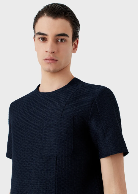 bărbați R802G1689 pulover cu mânecă scurtă din jerseu jacquard în relief Armani albastru marin