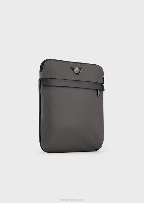 bărbați R802G1973 geantă de umăr plată, din nailon reciclat Armani gri închis
