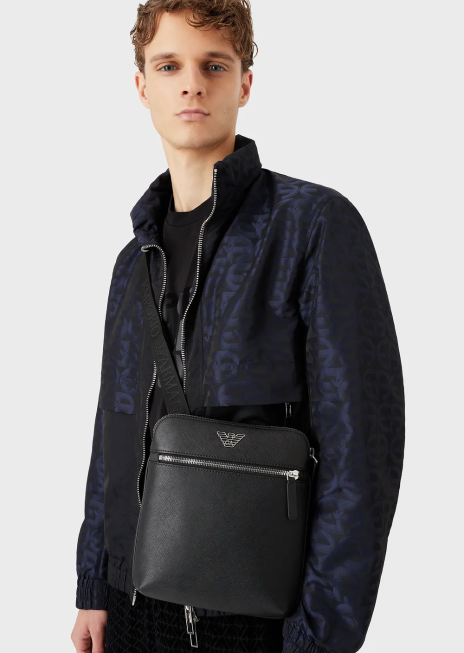 bărbați R802G1974 geanta de umar din piele regenerata cu pate de vultur Armani negru