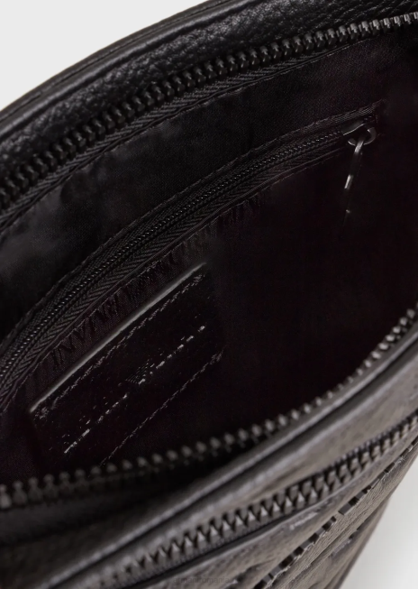 bărbați R802G1976 geantă de umăr plată din piele cu vultur în relief Armani negru