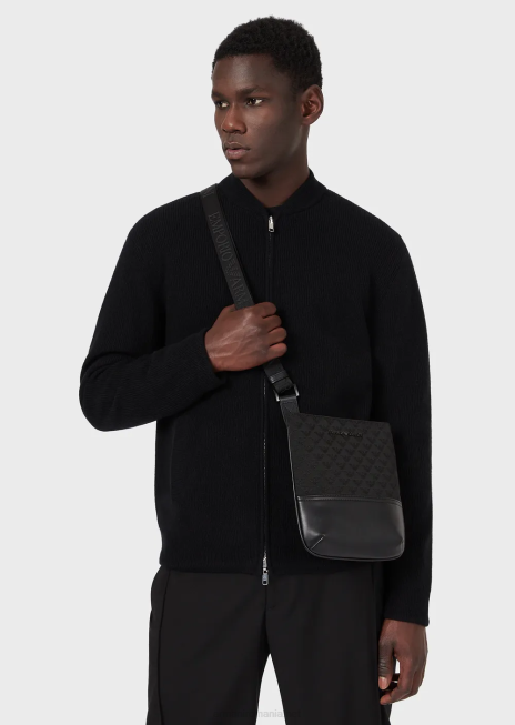 bărbați R802G1980 geantă de umăr plată din nailon cu vultur jacquard Armani negru