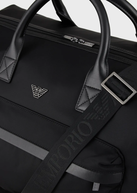 bărbați R802G1992 geantă duffel din nailon reciclat Armani negru