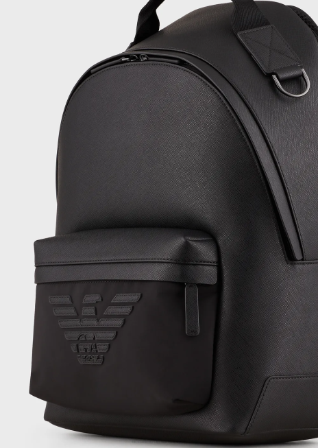 bărbați R802G1949 Rucsac rotund din piele regenerată cu imprimeu saffiano Armani negru