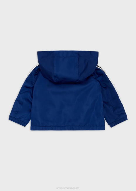 băiat R802G2728 bluză din nailon reciclat cu glugă, hidrofugă, cu bandă cu logo Armani
