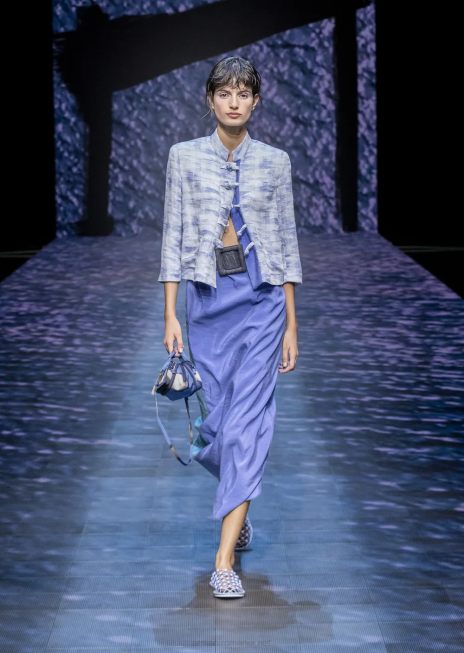 femei R802G47 jachetă cu guler guru și toggle într-un amestec de in jacquard în degrade Armani