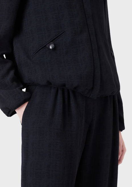 femei R802G58 geacă cu decolteu rotund cu fermoar din țesătură jacquard cu carouri degrade Armani albastru marin