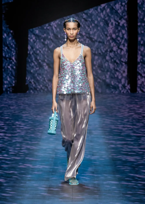 femei R802G394 top cu paiete de diferite dimensiuni, multicolore Armani