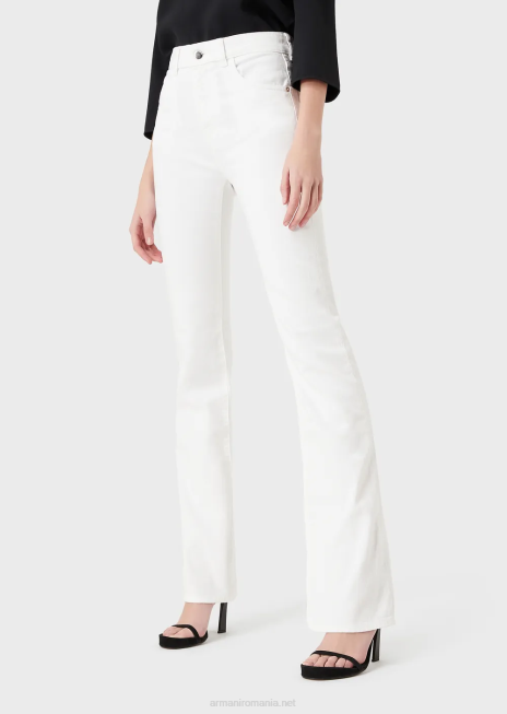 femei R802G2765 j47 cu talie medie înaltă, picior evazat, blugi denim confort bull Armani alb