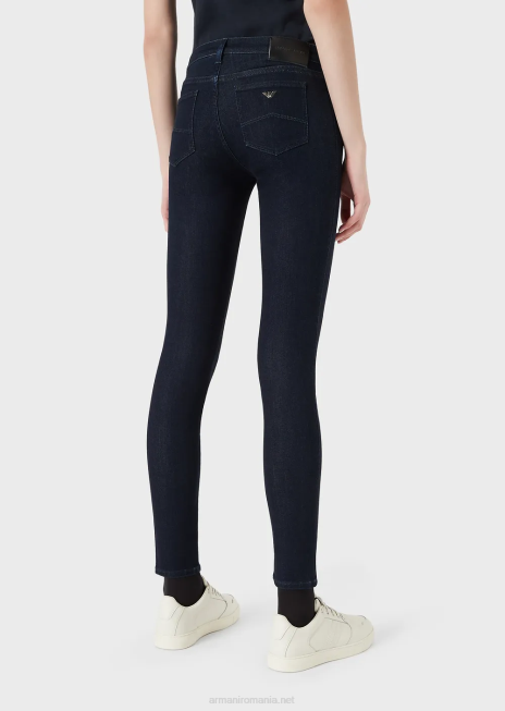 femei R802G2775 Blugi j28 cu talie medie, super skinny, din denim din amestec de viscoză Armani denim