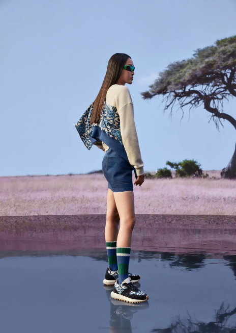 femei R802G424 colecție sustenabilă hanorac moale din bumbac organic cu imprimeu supradimensionat Armani bej