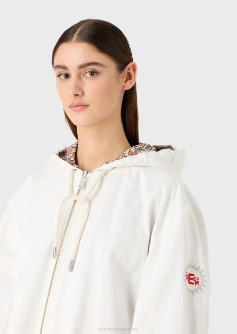 femei R802G248 colecție sustenabilă parka reversibilă din twill organic, cu glugă și șnur Armani alb ca laptele