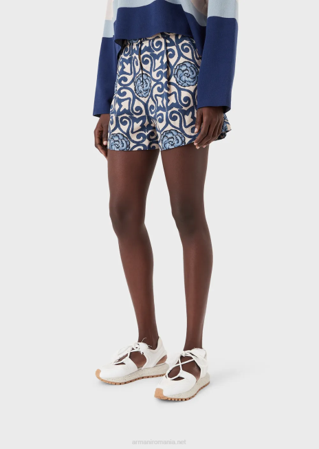 femei R802G297 pantaloni scurți din twill organic de colecție sustenabilă cu săgeți cu imprimeu integral Armani imprimare