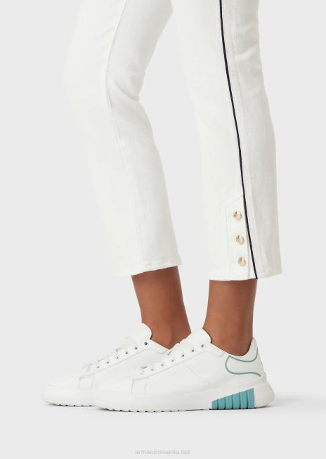 femei R802G416 j1a blugi din țesătură de taur cu talie medie, picior drept, cu țevi Armani alb