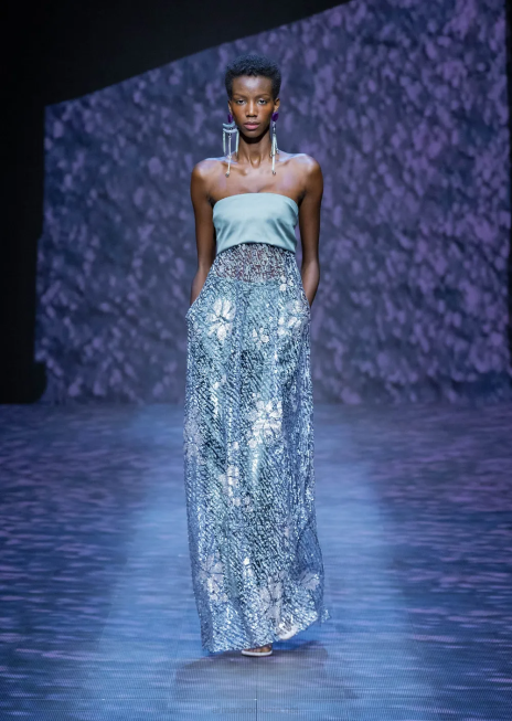 femei R802G129 rochie lunga cu corset si fusta din tul acoperit cu strasuri Armani