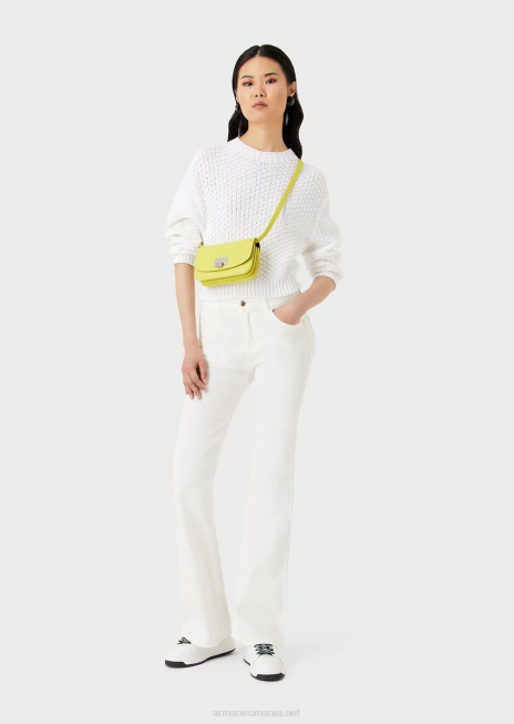 femei R802G206 pulover fără cusături, cu croiala boxy, cu tricot cu cusături de mușchi Armani alb ca laptele