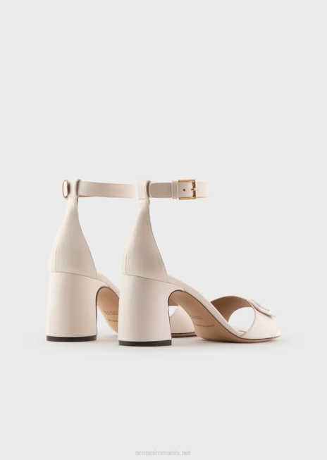 femei R802G513 Sandale cu toc din piele nappa, cu sigla ea Armani alb ca laptele