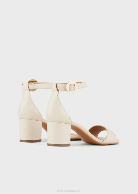 femei R802G515 sandale din piele cu toc si medalion logo Armani maro