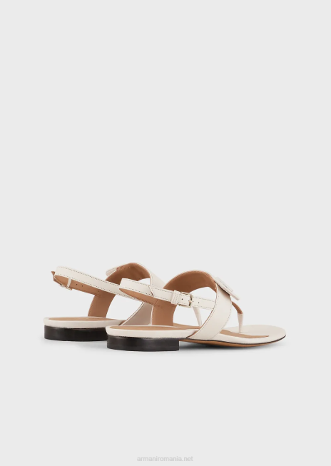 femei R802G533 Sandale flip-flop din piele nappa cu logo-ul ea Armani alb ca laptele