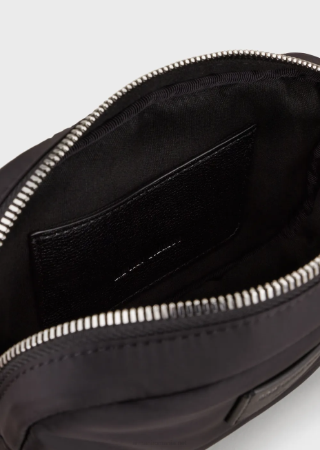 femei R802G588 carcasă matlasată, din nailon reciclat, cu curea de umăr Armani negru