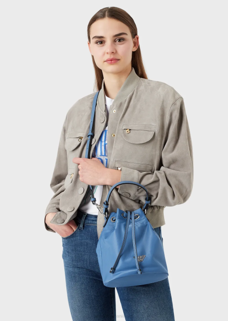 femei R802G741 geantă găleată din nailon reciclat, travel essentials Armani azur