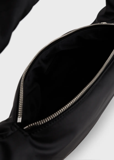 femei R802G745 Geantă hobo din nailon în două nuanțe cu broderie semnătură Armani negru