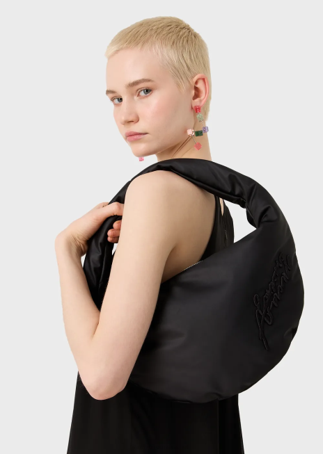 femei R802G745 Geantă hobo din nailon în două nuanțe cu broderie semnătură Armani negru